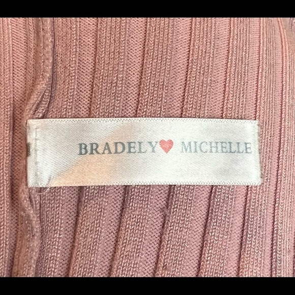 Bradely Michelle mauve mid button sweater size S - Picture 4 of 5